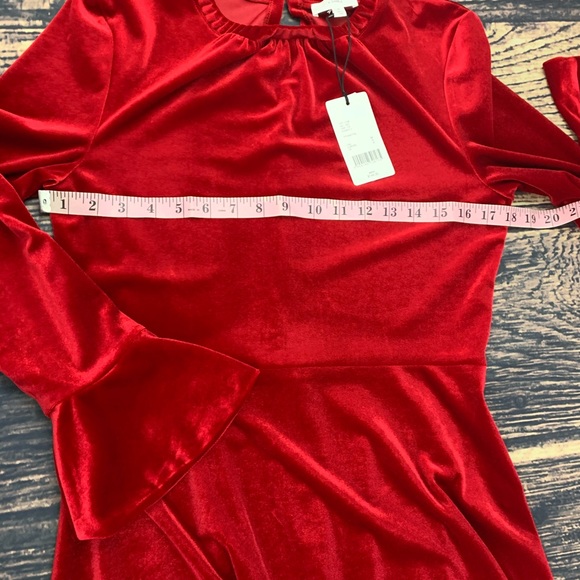 A loves Velvet Long sleeve My Valentine Red Dress - Picture 6 of 8